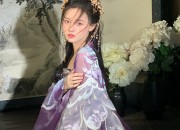 Mingyi Cheongsam:The Essence of Traditional Chinese Elegance