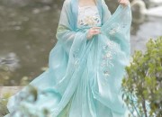 Summer凉鞋与旗袍的完美搭配，时尚与经典的融合