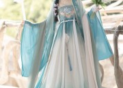Thirteen Plus:The Journey of Hanfu Students into Traditional Chinese Elegance