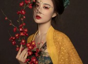 The Splendor of Three-Color Cheongsam:Embracing Traditional Elegance in Modern Fashion