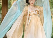 The Complete Guide to Hanfu Hair Accessories:Crowns and Headpieces