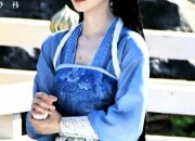The Splendor of Green Jade Accessories in Traditional Chinese Hanfu Costume
