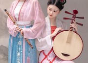 Moonlit Elegance:The Story of Qipaos Fragrant Cloud Silk at We Liang Moonlight Cheongsam Shop
