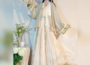 Traditional Chinese-Style Girls Cheongsam Dress with Tang-Inspired Qipao for Winter