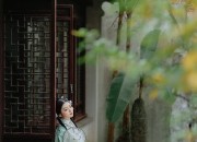 The Fusion of JK Uniforms and Hanfu Elements:A New Fashion Trend in Modern Youth Culture