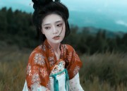 Autumn and Winter Blue Cheongsam with Shawl:A Classic Elegance