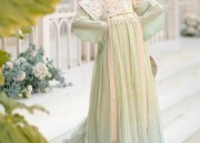 A Peach-Colored Ma-Faced Skirt:A Blend of Tradition and Elegance