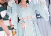Ancient Chinese Beauty in Modern Times:The Revival of Hanfu Shoes for Women