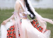 Vibrant Hanfu Performance Costumes:Embracing the Red in Traditional Womens Attire