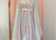 Double Life Favorites:The Rise of Hanfu Fashion with Lisi