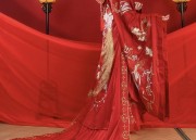 Ancient Charm of Neclace-Style Ma mian Qun:The Essence of Traditional Chinese Fashion