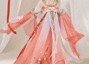 My BFF and the Charm of Hanfu:A Journey into Traditional Elegance
