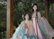 Little Girls Short-Style Horseface Skirt:Fashion and Cultural Significance