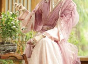 Traditional Tang-Style Chinese Womens Loose Clothing:A Blend of Comfort and Cultural Elegance