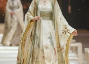Ancient Han Costume for Twelve-Year-Old Children:The Revival of Traditional Chinese Elegance