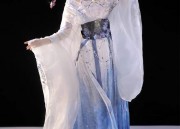 Autumn Splendor in Ming-Style Hanfu:A Journey Through Traditional Elegance