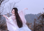 Winter Shoe Styles to Pair with Qipao:A Guide to Traditional Elegance