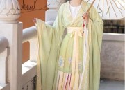 Winter Hanfu Fashion for Junior Middle School Girls:A Guide to Traditional Elegance in Cold Weather