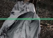 加大码唐装女