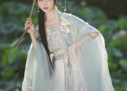 The Teenage Tang Suit:Embracing Traditional Chinese Fashion