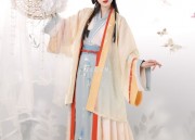 Li Ziqis Hanfu Style:Exploring the Allure of Traditional Chinese Fashion
