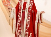 New Years Revelry in Traditional Hanfu Fashion:The Rise of the Battle Armor
