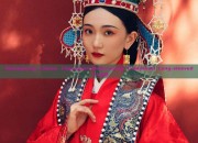 Reimagining Classic Cheongsam:Modernizing Traditional Long-sleeved Flag袍
