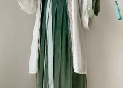 Summer Cheongsam Elegance for the Joyful Mother-in-Law