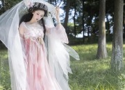 The Enchantment of Red Mulberry Silk Cheongsam:A Tale of Traditional Elegance