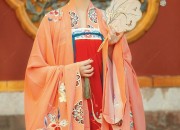 Stage-Stunning Horseface Skirt:A Journey Through the Equestrian World of Traditional Stage Costumes