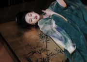 Elegant Cheongsam Overcoat:A Premier Fashion Statement in Traditional Chinese Style