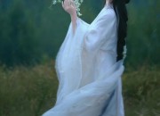 Embracing the Classics:The Evolution of Cheongsam in Fashion Show Performance Wear