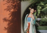 Lace Cheongsam:Embodying the Essence of Elegant Charm