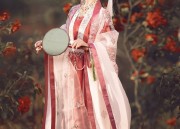 The World of Hanfu Fashion for a 13-Year-Old Girl