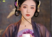 Reinventing the Hanfu Style:The Evolution of the Hanfu Strappy Dress