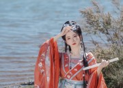 Traditional Chinese Style Childrens毛衣 with Horseface Skirt
