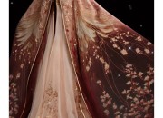 Reimagining the Loose Cheongsam:Modern Refinement and Evolution