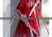 Embracing the New Sino-Modern Cheongsam:A Tale of Petite Curves