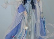 The Spring and Autumn of Hanfu Fashion:A Little Girls Journey into Traditional Chinese Attire