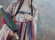 The Enchantment of Red Shirts paired with Horseface Skirts:A Fashionable Journey