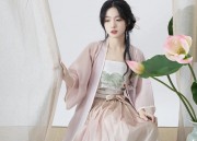Luxury Silk Cheongsam and High-End Mulberry Silk Blouses:A Journey into Elegance and Quality