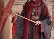 The Elegance of a Plus-Size Cheongsam Woman