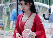 小个子也能穿得有型，休闲旗袍的时尚魅力与搭配指南（Height:155cm）