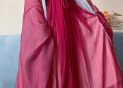 The Enchanting泡泡袖旗袍女子，传统与时尚的完美融合