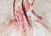 Plus Size Cheongsam for Women:Embracing the Beauty of a 170-Pound Figure
