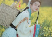 Embracing Modernity in Traditional Charm:The Evolution of Youthful Cheongumsok Cheongsam