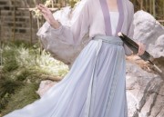 Childrens Daily Fashion:The Mamen Skirt and Horseface Shoes