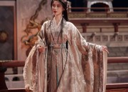 Summer in a Glow of Red:The Enchantment of a Little Girl in Traditional Hanfu Dress