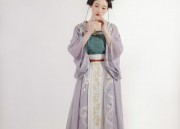 Cherry Blossom Dance in Hanfu:The Enchantment of Traditional Chinese Elegance
