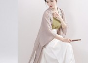 Ancient Style Hair Combs and Steps to Creating Traditional Hanfu Headwear